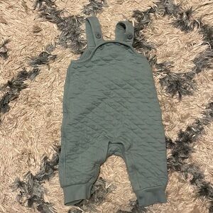 Hanna Andersson overall, soft quilted cotton Sz. 12-18 M